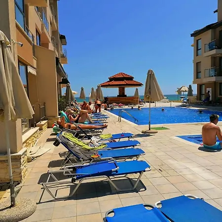 Apartman Seafront In